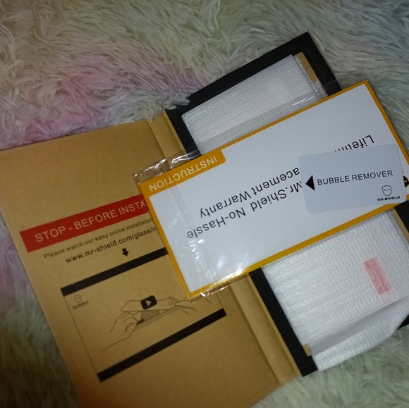 Screen protector - Picture 4 of 6